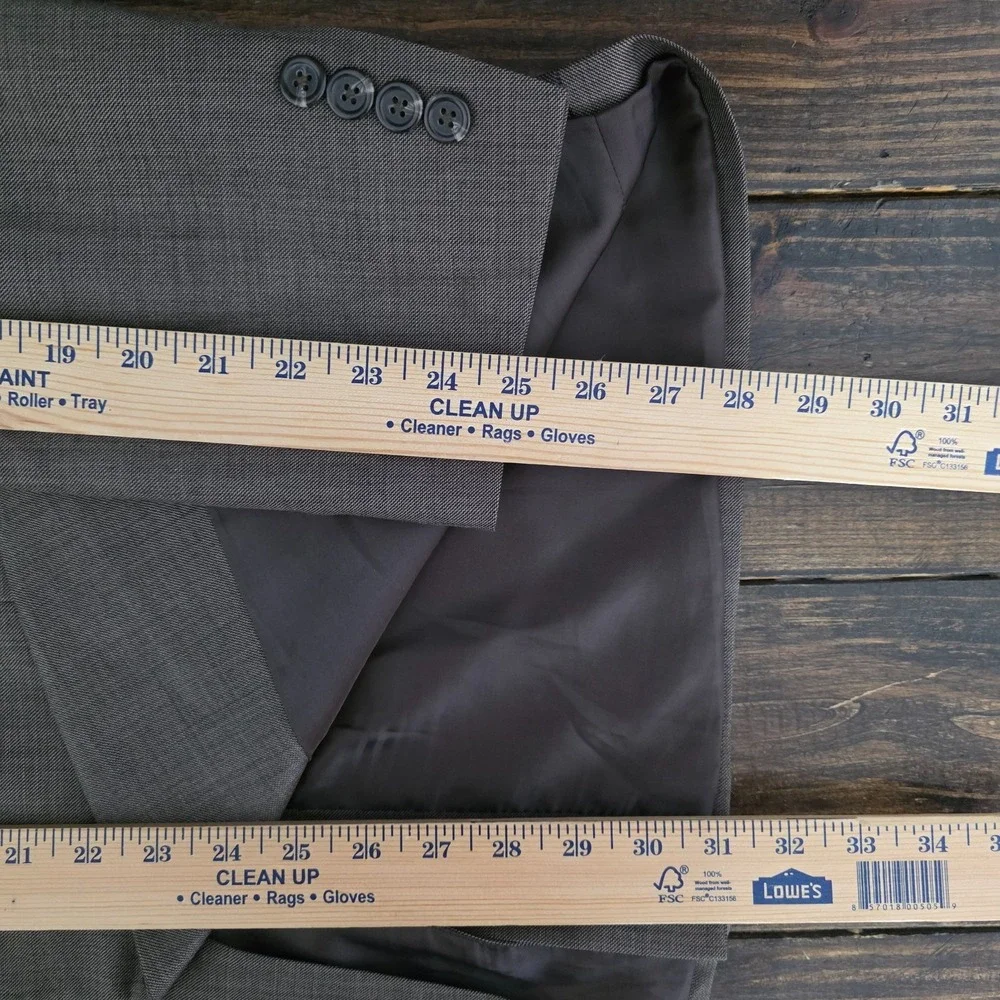 Chaps Men's Sport Coat Blazer Two Button Brown Wool‎ Shark Skin Size 44R